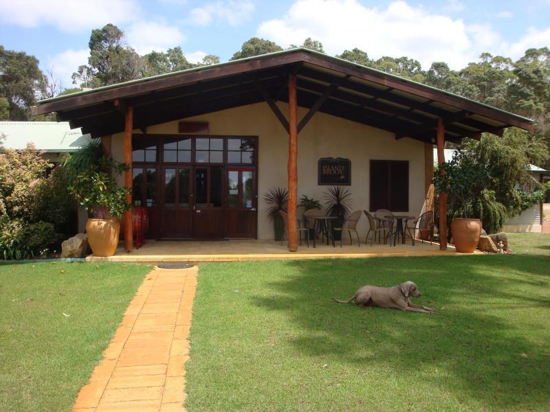 Island Brook Estate Winery And Chalets Margaret River Eksteriør billede